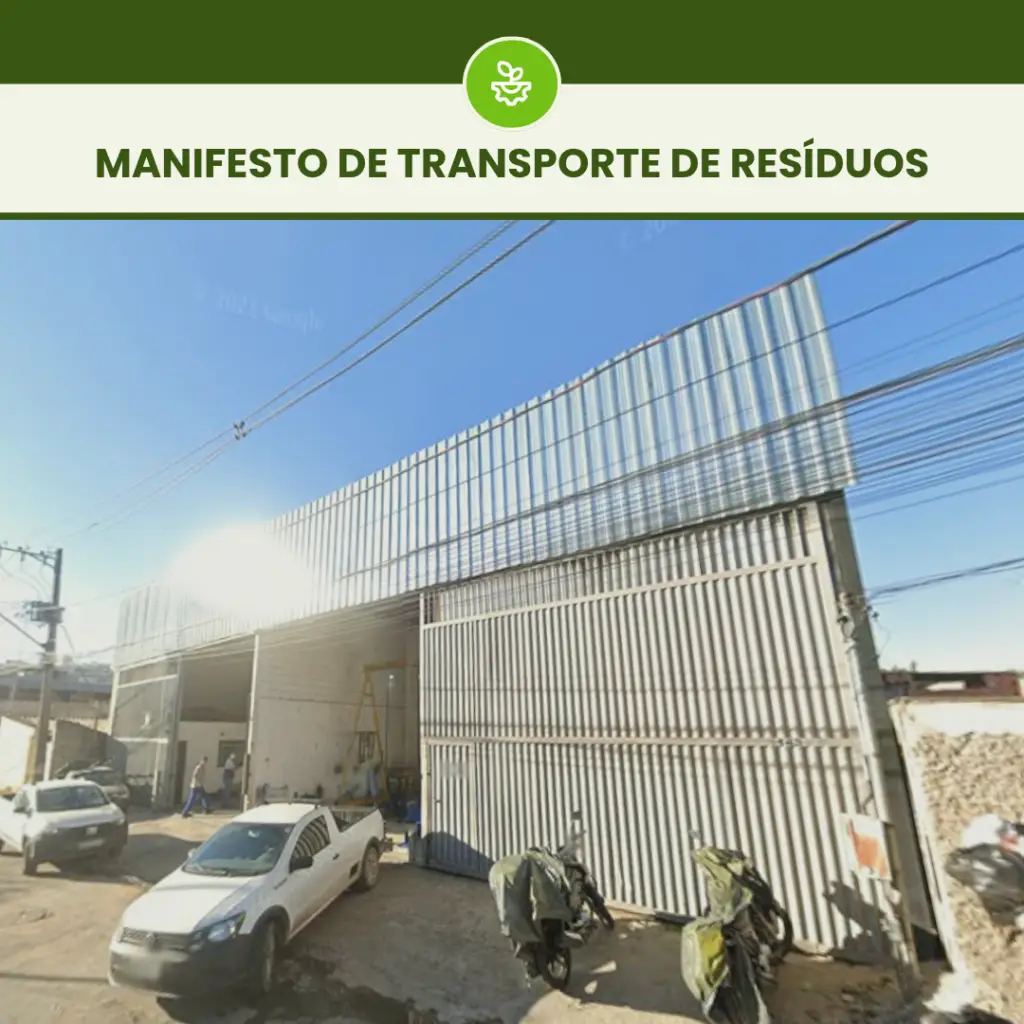 MTR em Contagem | Manifesto de Transporte de Resíduos 6 Fachada industrial com portão metálico, carros e motos estacionados. No cabeçalho: Manifesto de Transporte de Resíduos (MTR).