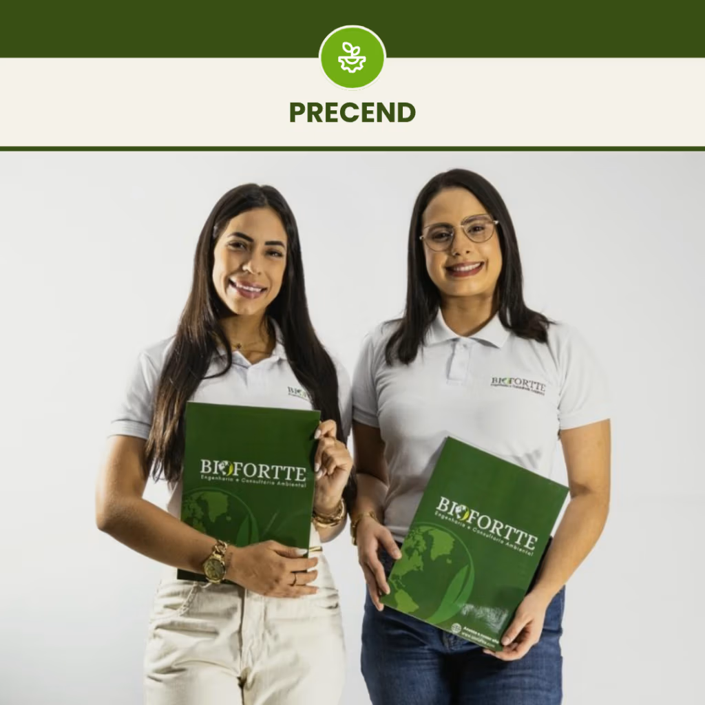 PRECEND para Indústria de Cosméticos em Ibirité 8 Consultoras da BioFortte segurando pastas institucionais da empresa, posicionadas lado a lado em fundo claro. No topo: Precend.